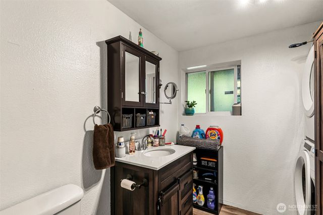 520 Lacey Place NE, East Wenatchee, WA 98802