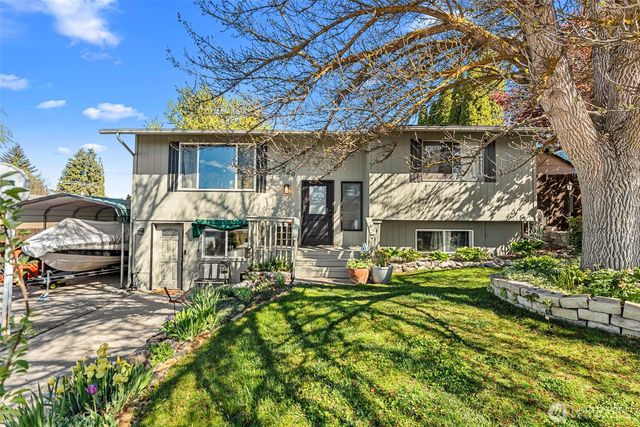 520 Lacey Place NE, East Wenatchee, WA 98802