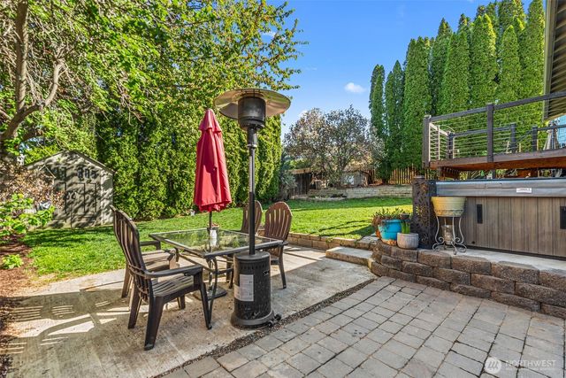 520 Lacey Place NE, East Wenatchee, WA 98802