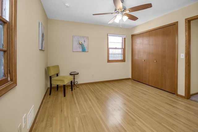 7064 Glenross Road, Woodbury, MN 55125