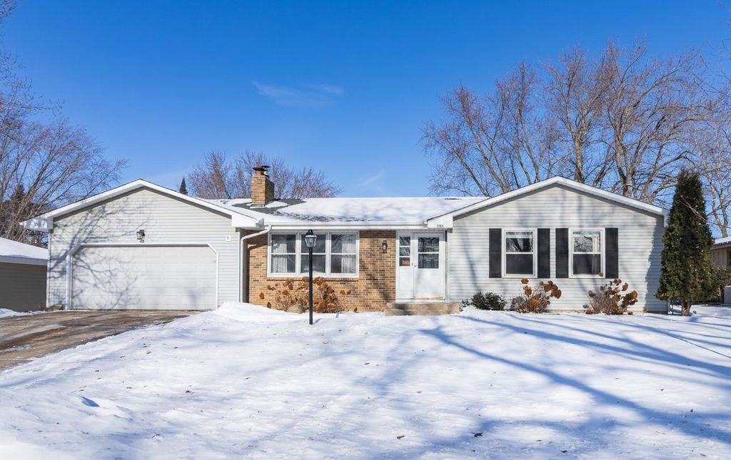 7064 Glenross Road, Woodbury, MN 55125