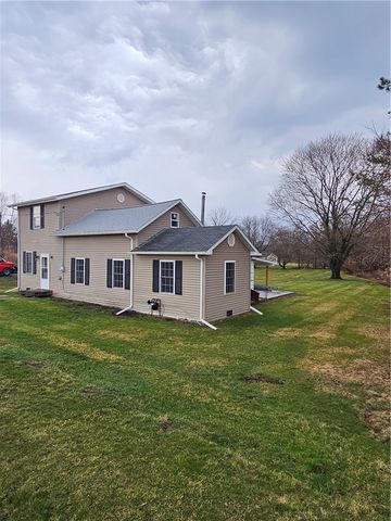 76 Hammond Street, Big Flats, NY 14814