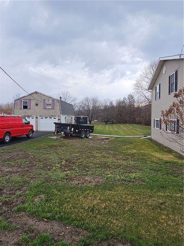 76 Hammond Street, Big Flats, NY 14814