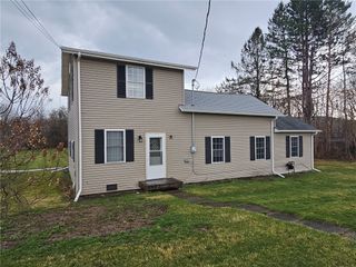 76 Hammond Street, Big Flats, NY 14814