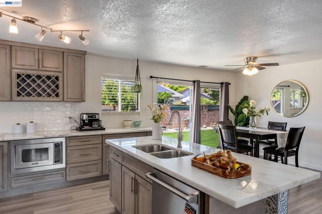 4763 Piper St, Fremont, CA 94538