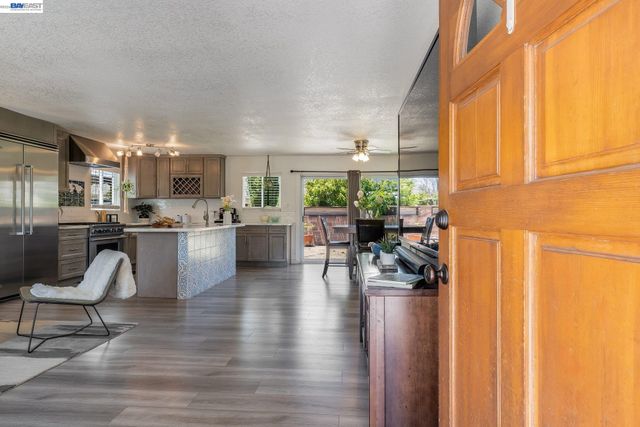 4763 Piper St, Fremont, CA 94538