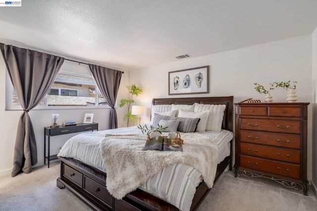4763 Piper St, Fremont, CA 94538