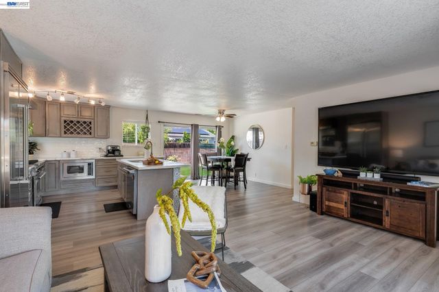 4763 Piper St, Fremont, CA 94538