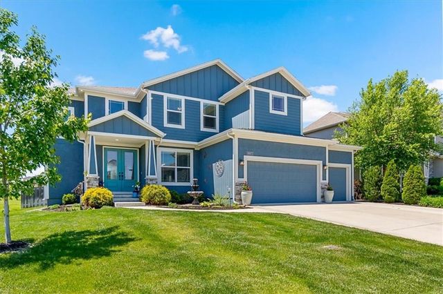 16972 S Hunter Street, Olathe, KS 66062