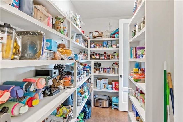 16972 S Hunter Street, Olathe, KS 66062