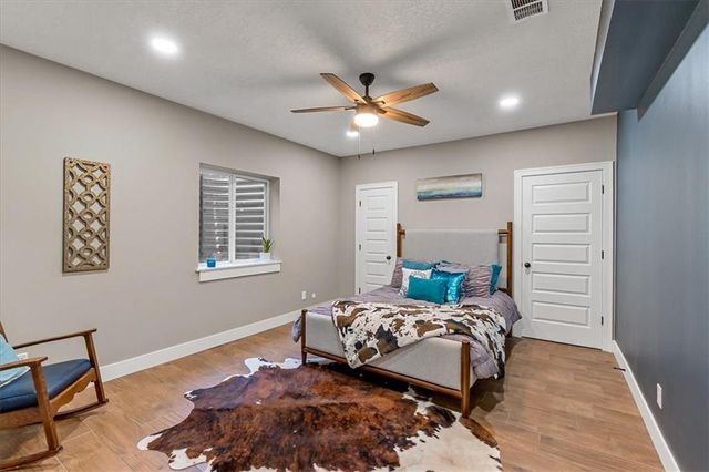16972 S Hunter Street, Olathe, KS 66062