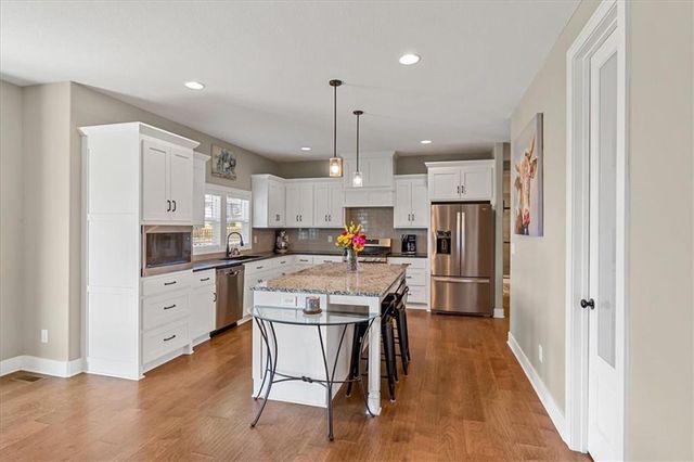 16972 S Hunter Street, Olathe, KS 66062