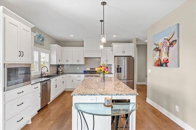 16972 S Hunter Street, Olathe, KS 66062