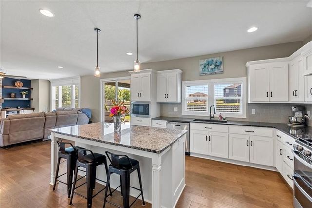 16972 S Hunter Street, Olathe, KS 66062