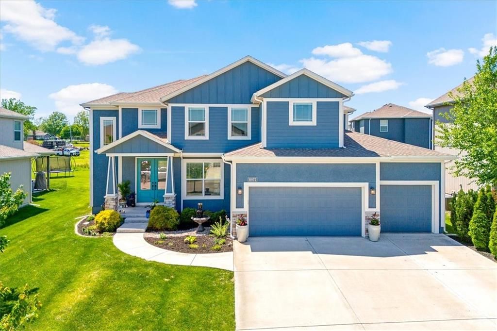 16972 S Hunter Street, Olathe, KS 66062