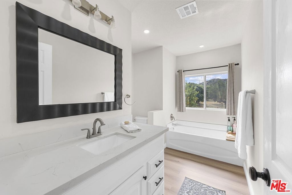 Image 19 of property listing at 640 Foreston Drive, Acton, CA 93510