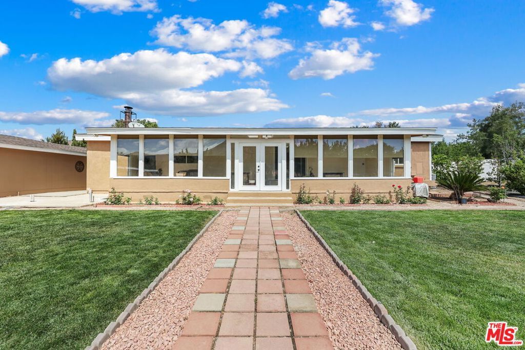 Image 22 of property listing at 640 Foreston Drive, Acton, CA 93510