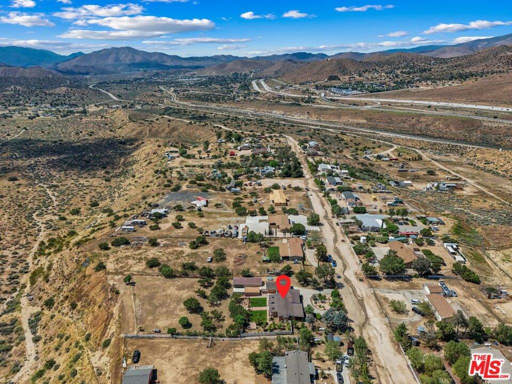 Image 36 of property listing at 640 Foreston Drive, Acton, CA 93510