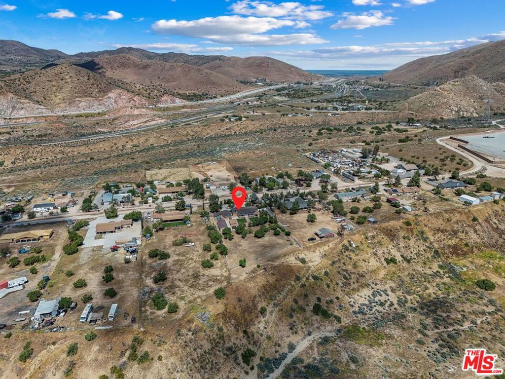 Image 37 of property listing at 640 Foreston Drive, Acton, CA 93510