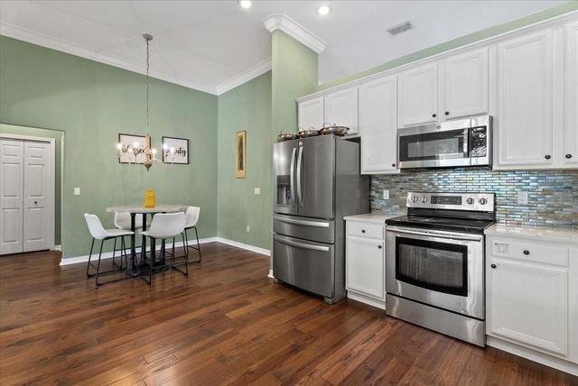 9145 HIGHLAND RIDGE WAY, Tampa, FL 33647