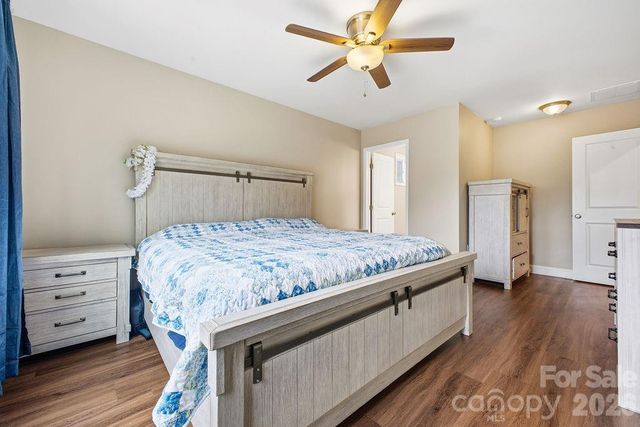 9 Half Moon Drive, Swannanoa, NC 28778