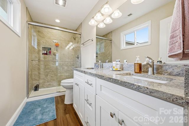 9 Half Moon Drive, Swannanoa, NC 28778