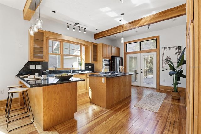 216 NE 6TH STREET, Gainesville, FL 32601