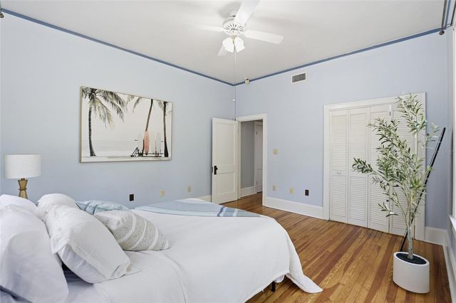 216 NE 6TH STREET, Gainesville, FL 32601