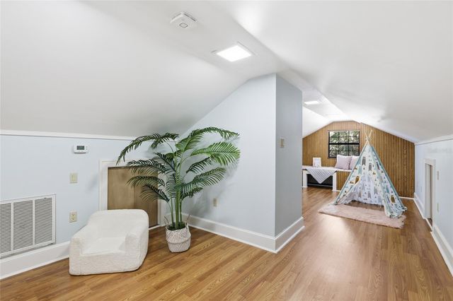 216 NE 6TH STREET, Gainesville, FL 32601