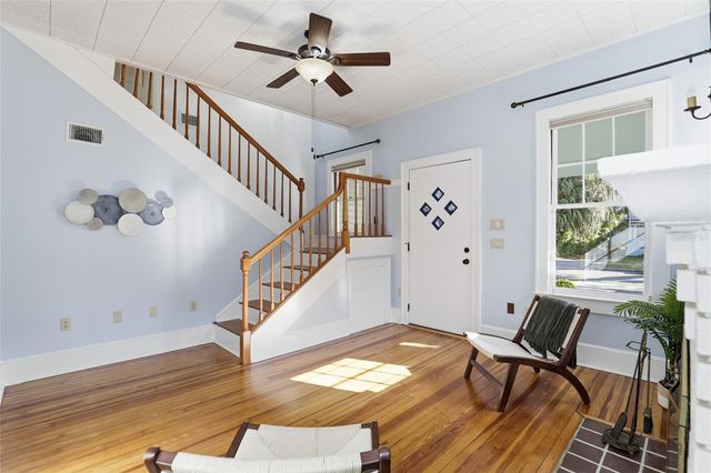 216 NE 6TH STREET, Gainesville, FL 32601