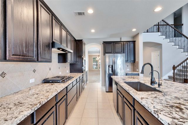 208 Norcia LOOP, Liberty Hill, TX 78642