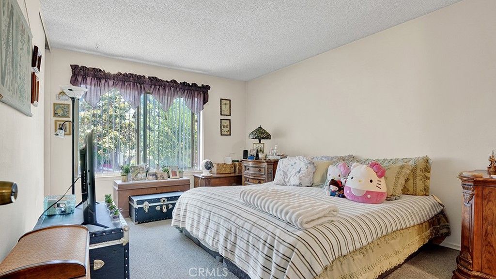 Image 10 of property listing at 1013 W Orangewood, Anaheim, CA 92802