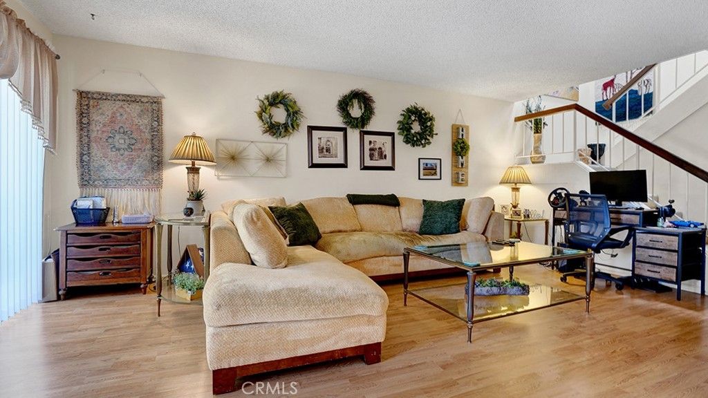 Image 3 of property listing at 1013 W Orangewood, Anaheim, CA 92802