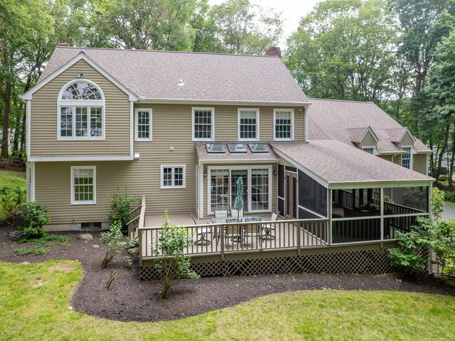 104 Scarlet Oak Drive, Wilton, CT 06897