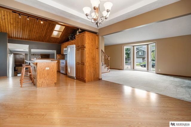 3613 S 155th Street, Omaha, NE 68144