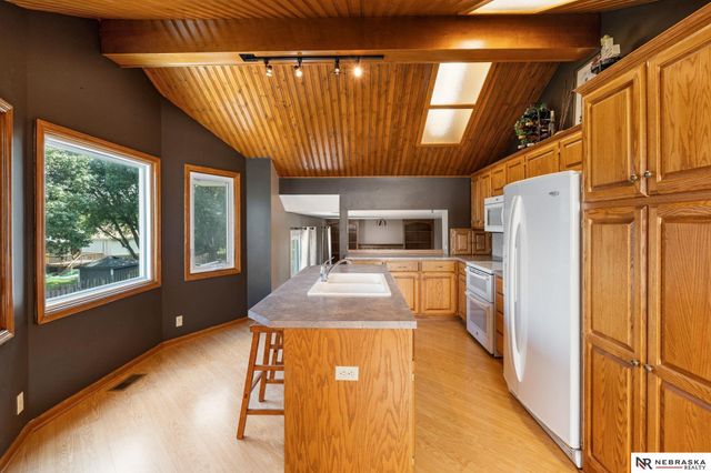 3613 S 155th Street, Omaha, NE 68144