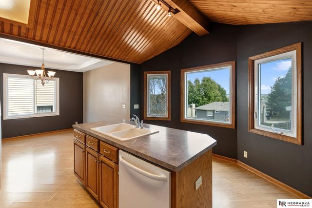 3613 S 155th Street, Omaha, NE 68144