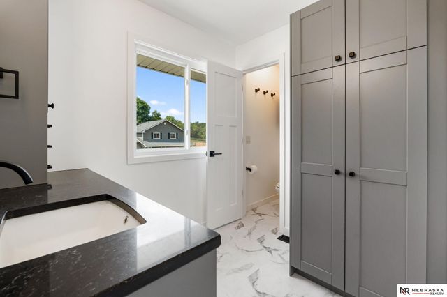 3613 S 155th Street, Omaha, NE 68144