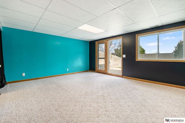 3613 S 155th Street, Omaha, NE 68144