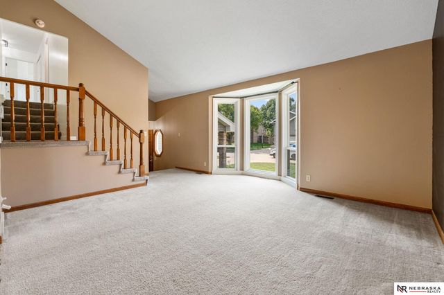 3613 S 155th Street, Omaha, NE 68144