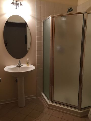 2935 N Clybourn Avenue 301, Chicago, IL 60618