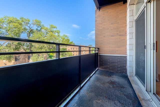 2935 N Clybourn Avenue 301, Chicago, IL 60618