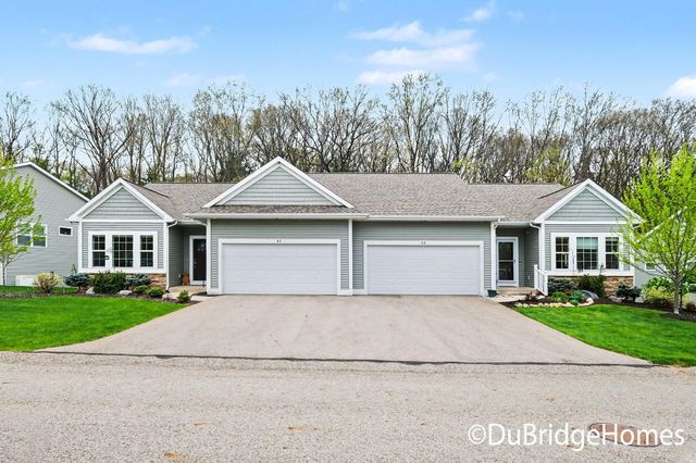 69 Blue Violet Lane NE, Comstock Park, MI 49321