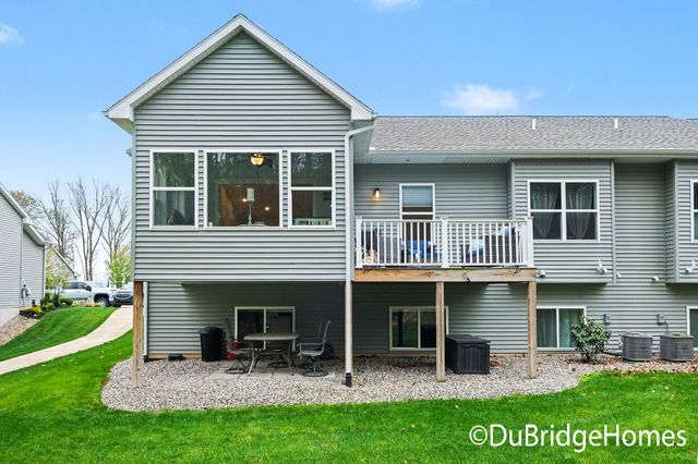 69 Blue Violet Lane NE, Comstock Park, MI 49321