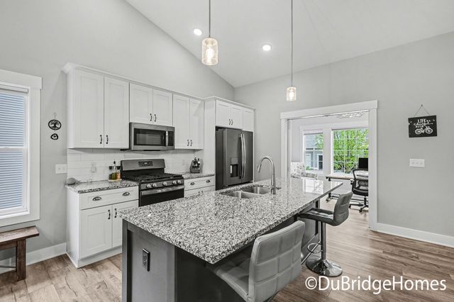 69 Blue Violet Lane NE, Comstock Park, MI 49321