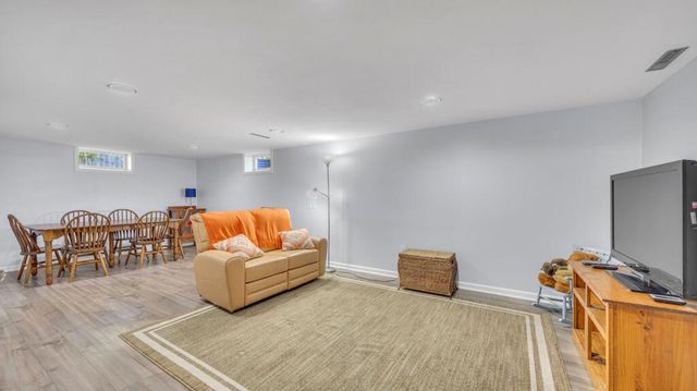 650 Dartmouth DRIVE, Sheboygan Falls, WI 53085