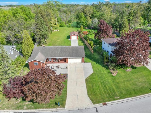 650 Dartmouth DRIVE, Sheboygan Falls, WI 53085