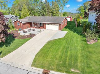 650 Dartmouth DRIVE, Sheboygan Falls, WI 53085