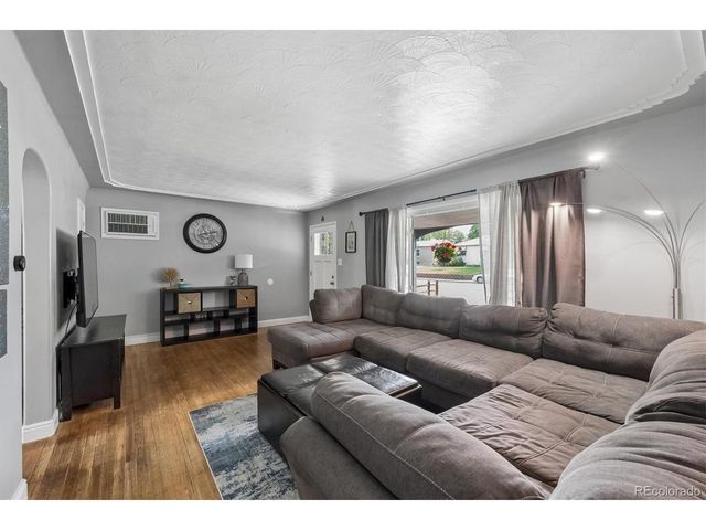 4631 S Bannock St, Englewood, CO 80110