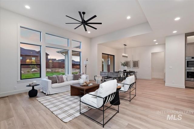 9989 W Bouvardia St, Star, ID 83669